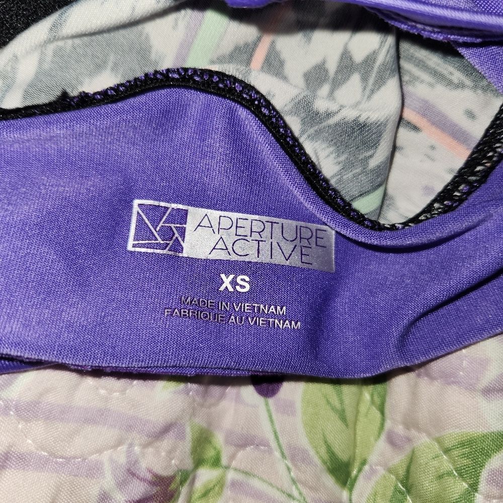 Aperture Active Bra - Picture 3 of 3